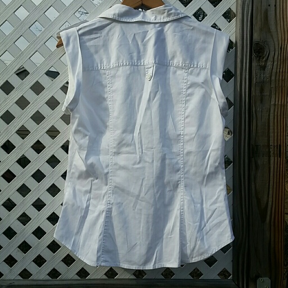 Kenneth Cole Button Down Tank - Picture 2 of 4